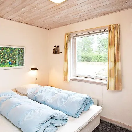 6 Person Holiday In Bl Vand Blåvand